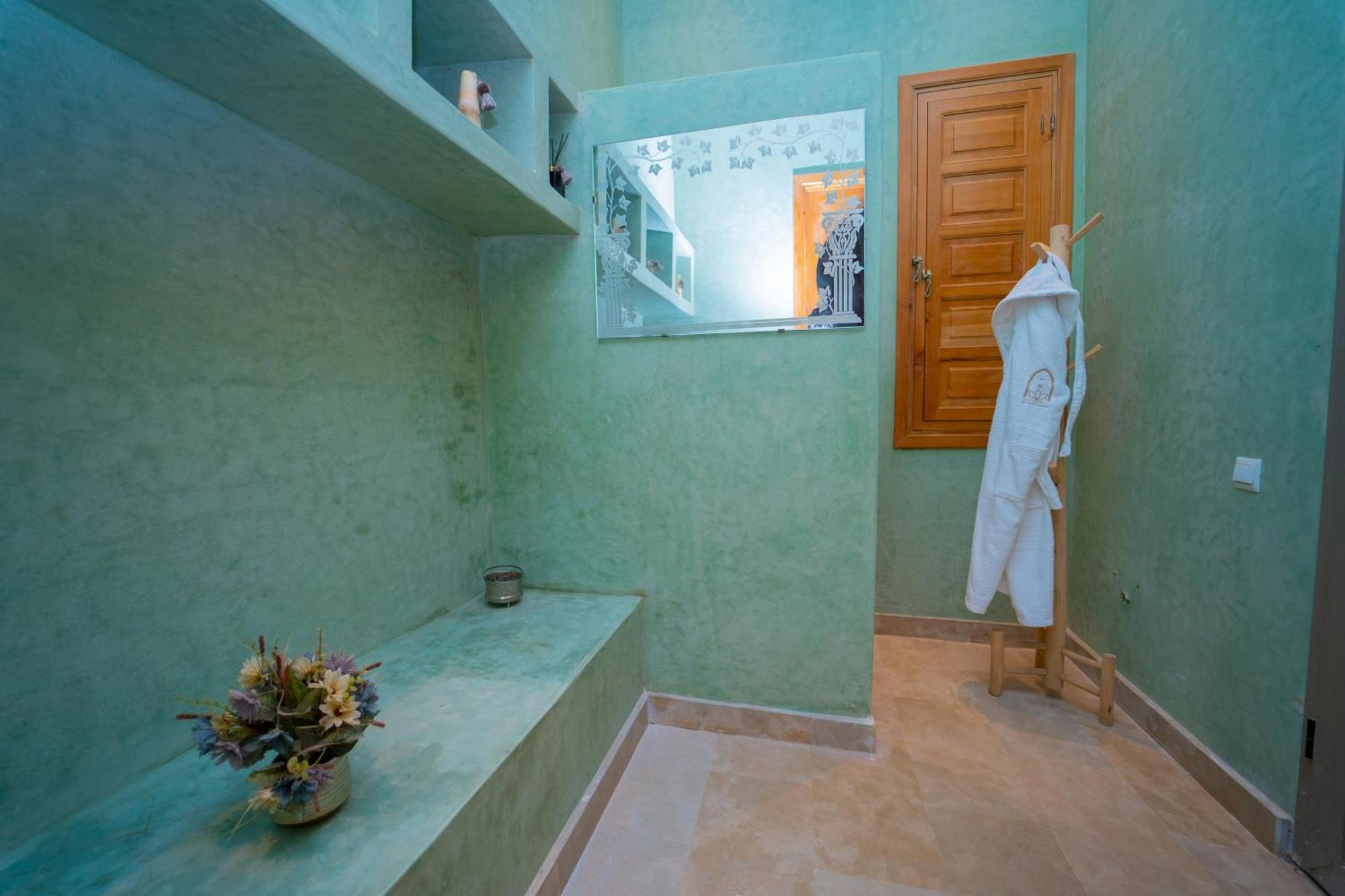 Ouled Bouzid Palais Menzah & Spa מראה חיצוני תמונה