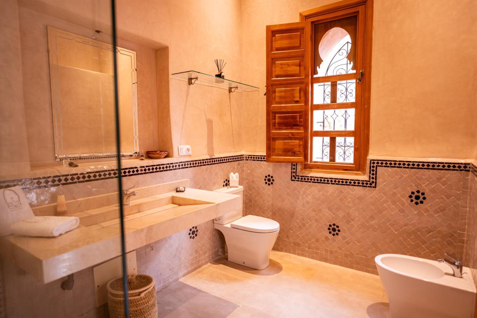 Ouled Bouzid Palais Menzah & Spa מראה חיצוני תמונה