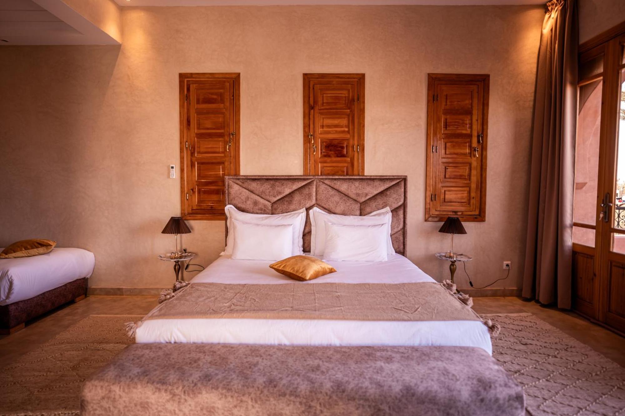 Ouled Bouzid Palais Menzah & Spa מראה חיצוני תמונה