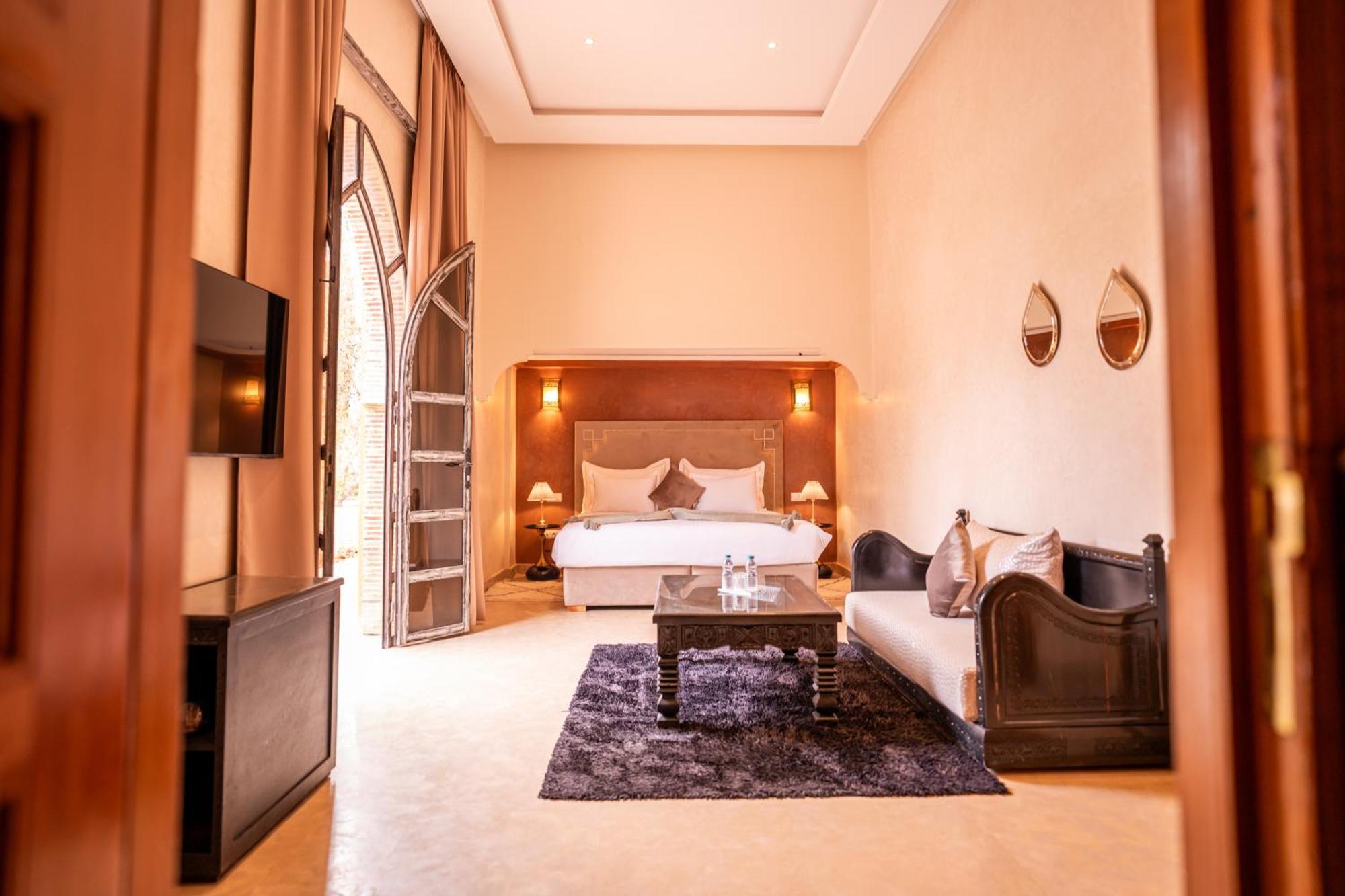 Ouled Bouzid Palais Menzah & Spa מראה חיצוני תמונה