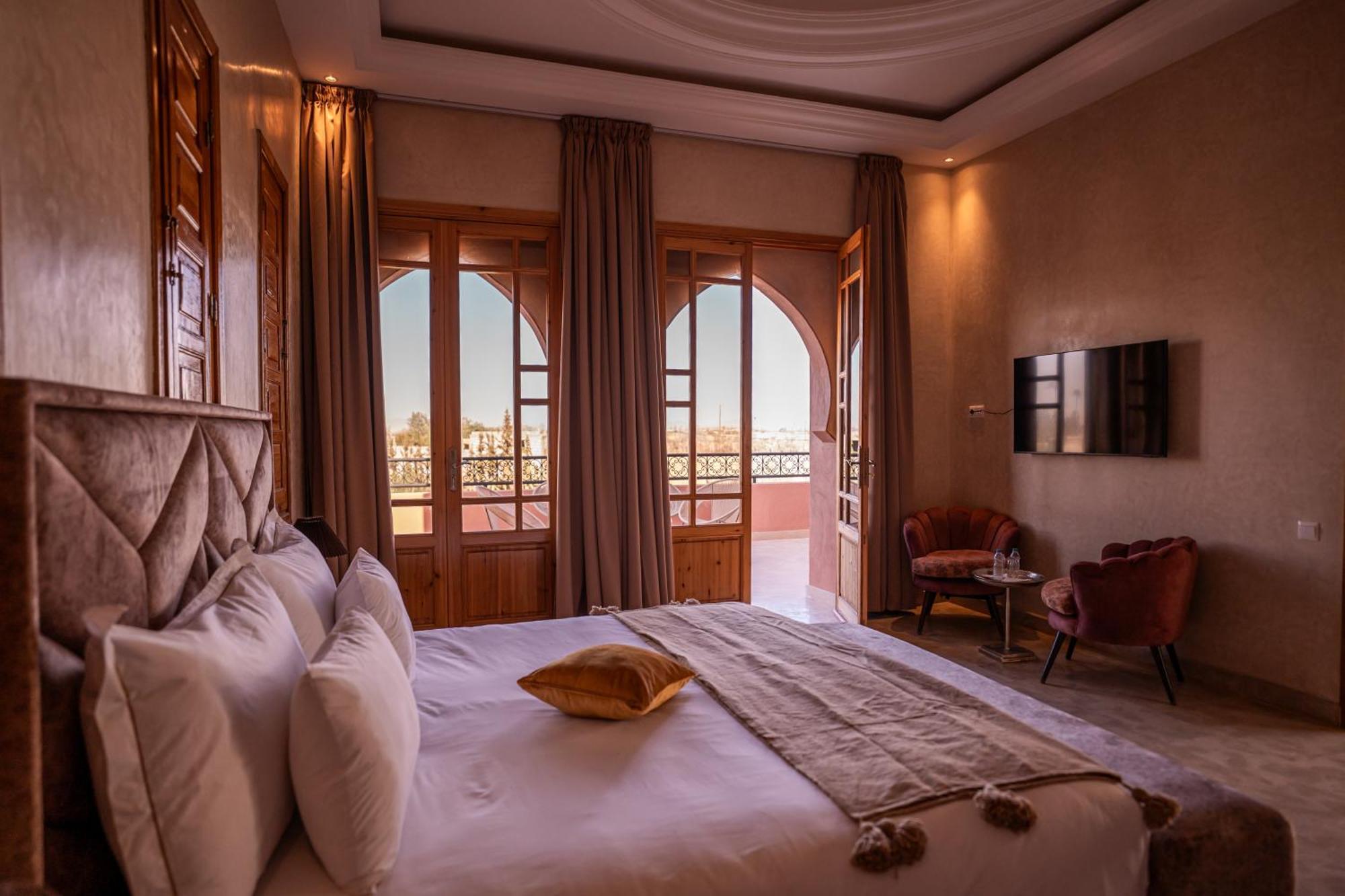 Ouled Bouzid Palais Menzah & Spa מראה חיצוני תמונה