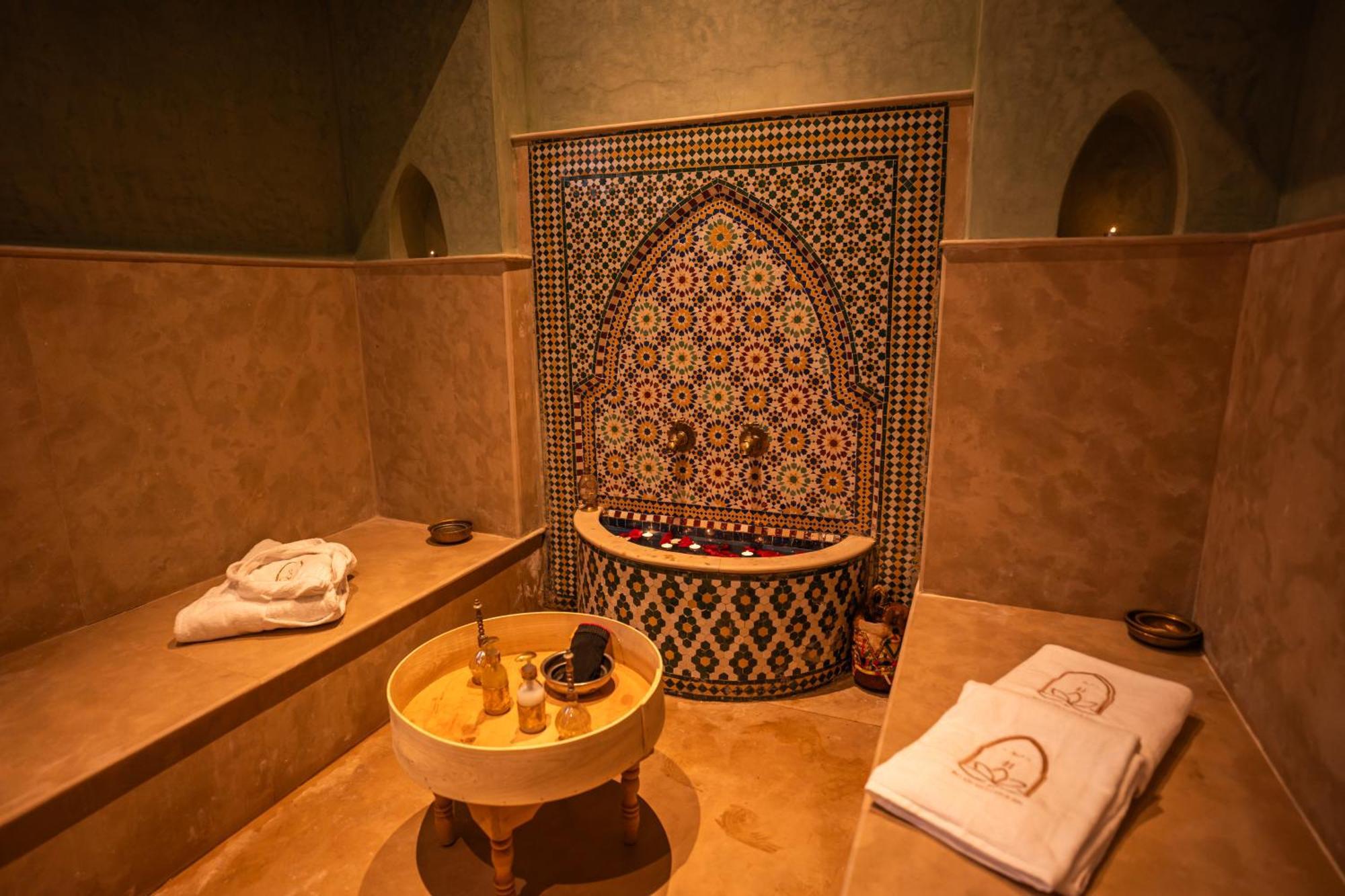 Ouled Bouzid Palais Menzah & Spa מראה חיצוני תמונה