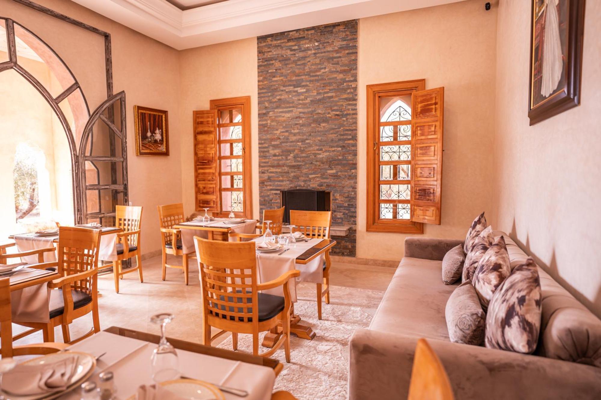 Ouled Bouzid Palais Menzah & Spa מראה חיצוני תמונה